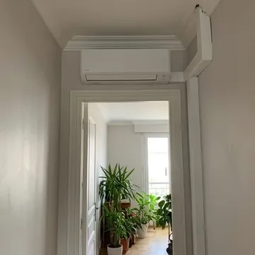 Photo jointe par Laetitia O. à Levallois-Perret : Installation de pompe à chaleur air-air